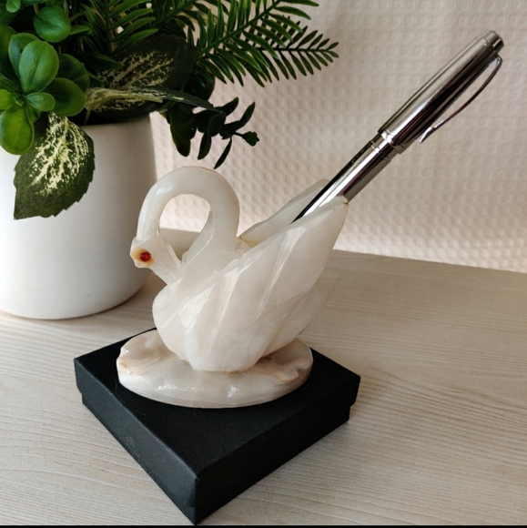 Vintage Onyx Marble Stone Carved Swan Pen Holder - Picture 2 of 13